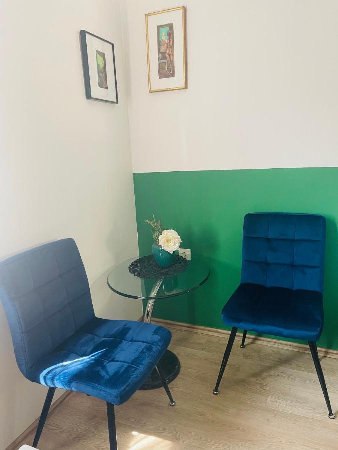 Rooms Bobic Licko Petrovo Selo Exterior foto